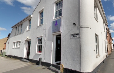 Blythwood Vets Bushey Gallery Image 1